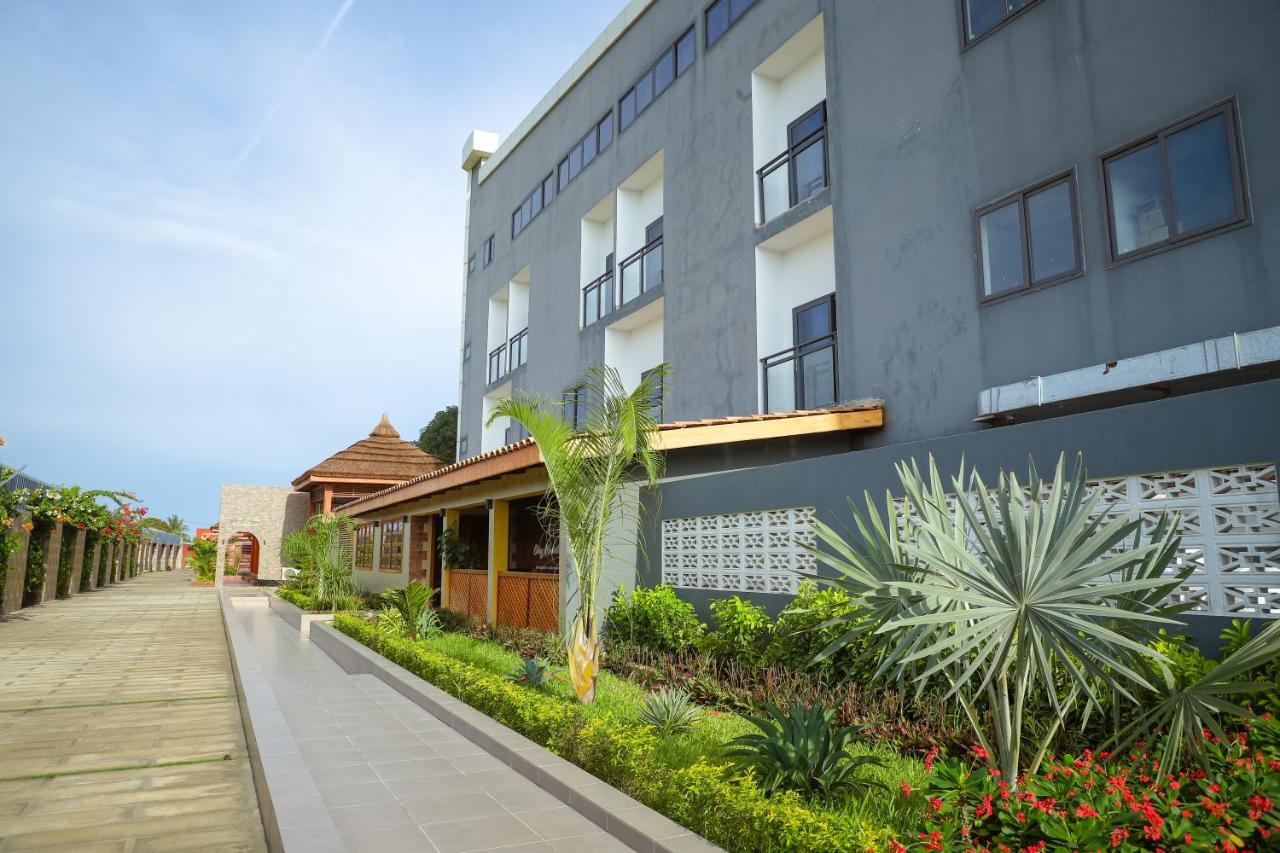 Hotel Regina The Pearl Aneho Экстерьер фото